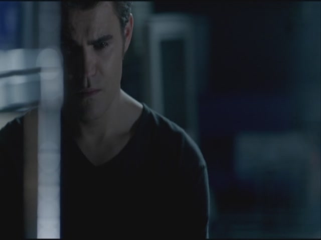 VampireDiariesWorld-dot-org-S3TVD_3x22TheDeparted2250.jpg