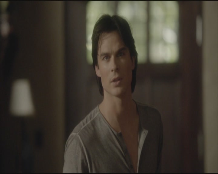 VampireDiariesWorld-dot-org-S3-SecondBite0107.jpg