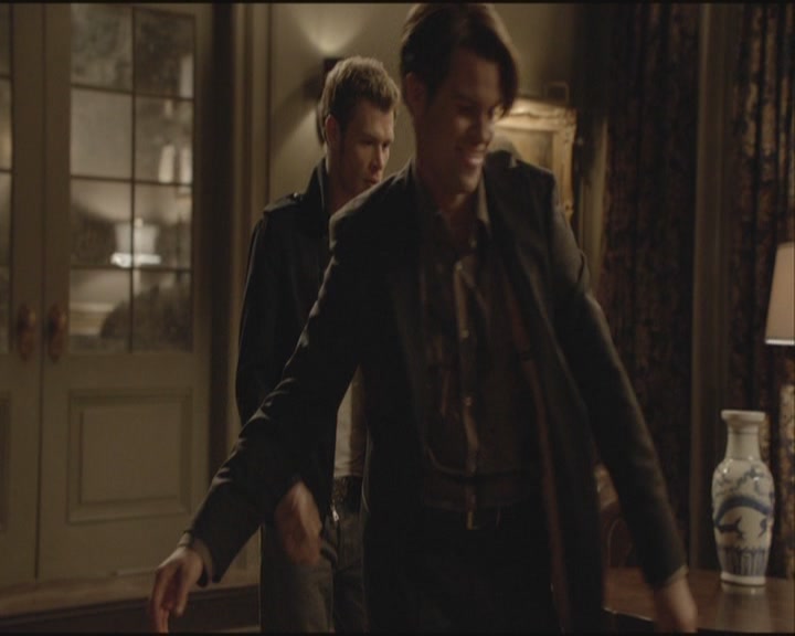VampireDiariesWorld-dot-org-S3-SecondBite0139.jpg