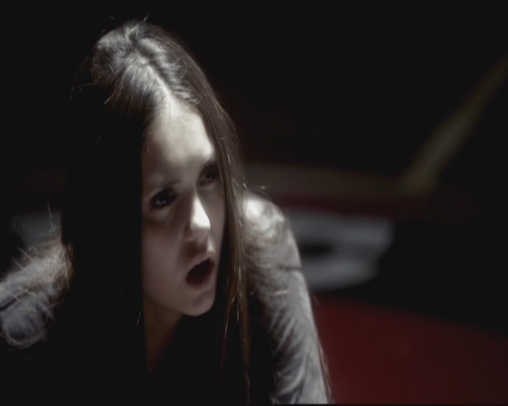 VampireDiariesWorld-dot-org-S3-StefansDescentIntoDarkness0146.jpg