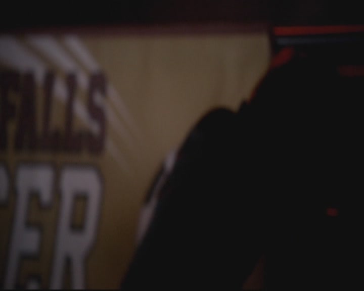 VampireDiariesWorld-dot-org-S3-StefansDescentIntoDarkness0186.jpg