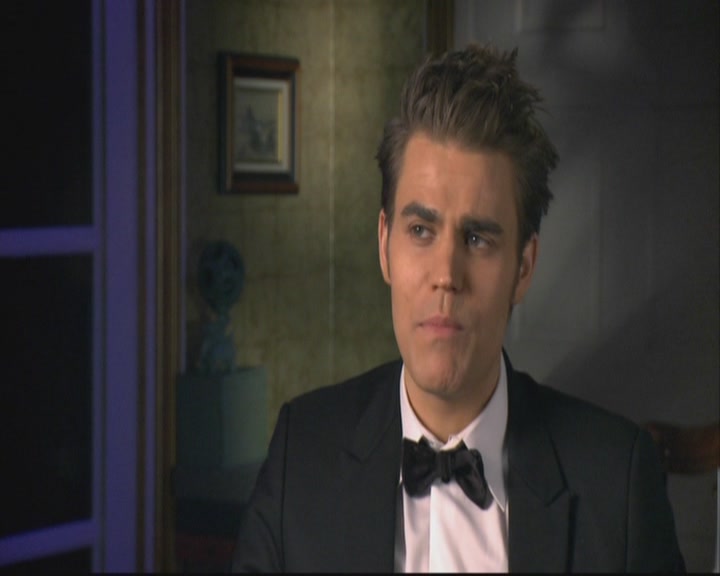 VampireDiariesWorld-dot-org-S3-StefansDescentIntoDarkness0298.jpg