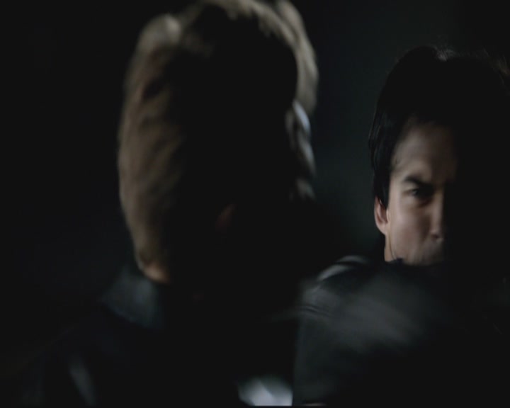 VampireDiariesWorld-dot-org-S3-StefansDescentIntoDarkness0325.jpg