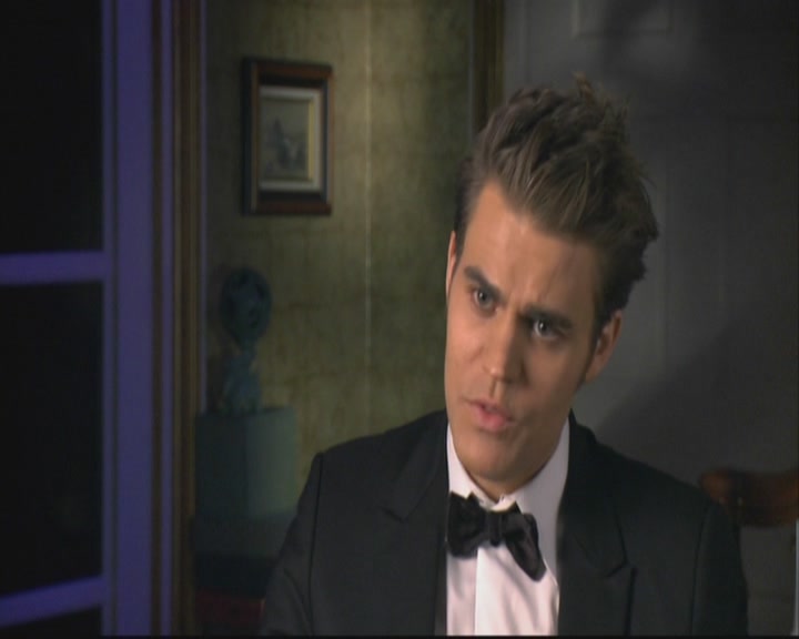 VampireDiariesWorld-dot-org-S3-StefansDescentIntoDarkness0353.jpg