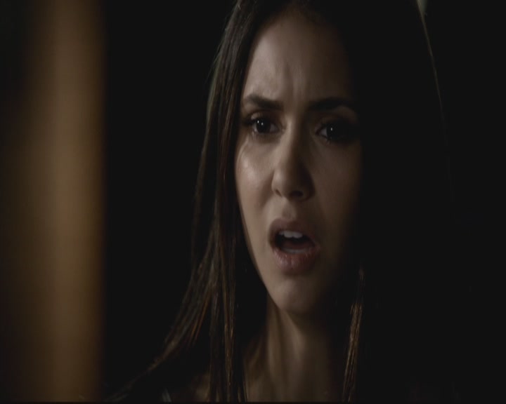 VampireDiariesWorld-dot-org-S3-StefansDescentIntoDarkness0359.jpg