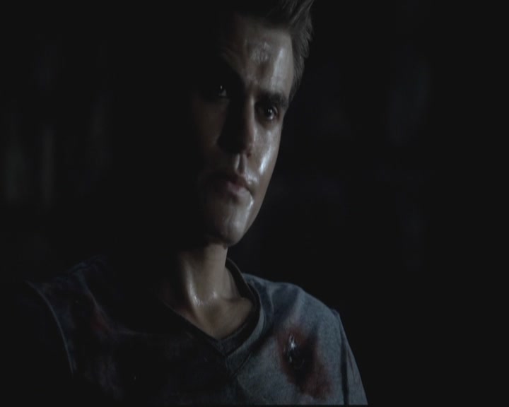 VampireDiariesWorld-dot-org-S3-StefansDescentIntoDarkness0408.jpg