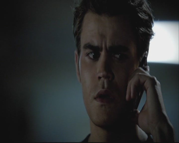 VampireDiariesWorld-dot-org-S3-StefansDescentIntoDarkness0432.jpg