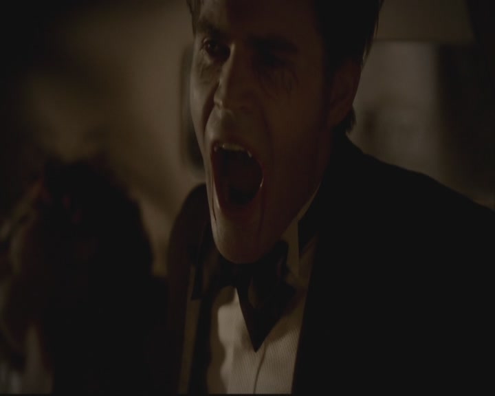 VampireDiariesWorld-dot-org-S3-StefansDescentIntoDarkness0458.jpg