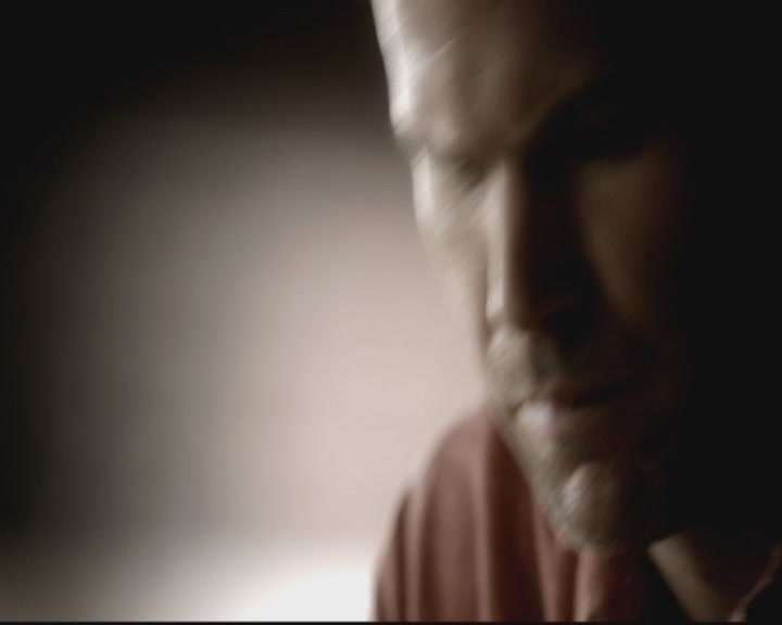 VampireDiariesWorld-dot-org-S3-TheOriginalVampireTheBeginning0274.jpg