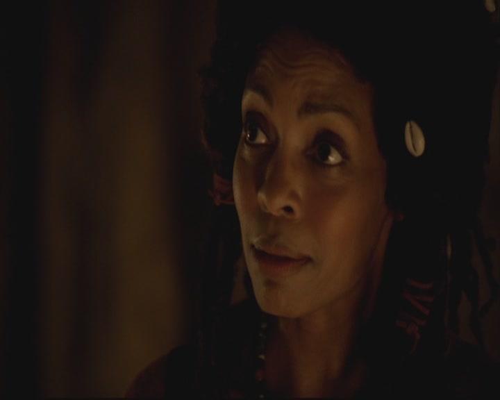 VampireDiariesWorld-dot-org-S3-TheOriginalVampireTheBeginning0464.jpg