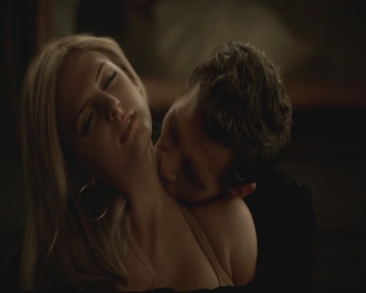 VampireDiariesWorld-dot-org-S3-TheOriginalVampireTheBeginning0522.jpg VampireDiariesWorld-dot-org-S3-TheOriginalVampireTheBeginning0522.jpg