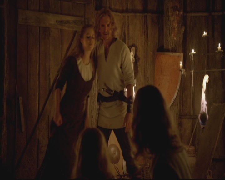 VampireDiariesWorld-dot-org-S3-TheOriginalVampireTheBeginning0560.jpg
