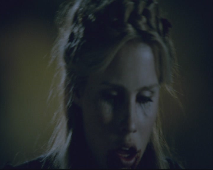 VampireDiariesWorld-dot-org-S3-TheOriginalVampireTheBeginning0833.jpg