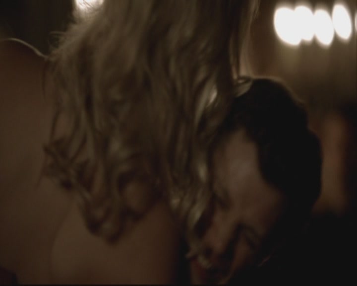 VampireDiariesWorld-dot-org-S3-TheOriginalVampireTheBeginning0995.jpg