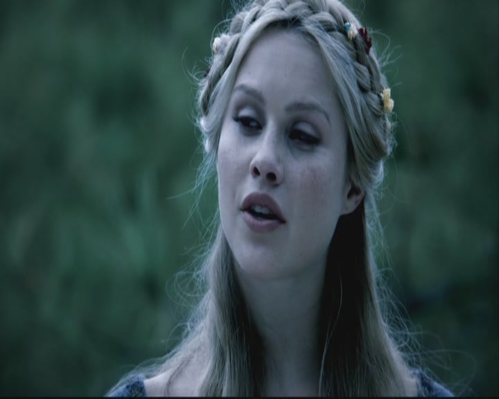 VampireDiariesWorld-dot-org-S3-TheOriginalVampireTheBeginning1014.jpg
