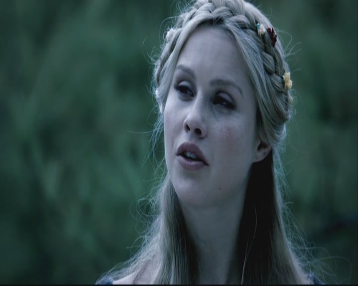 VampireDiariesWorld-dot-org-S3-TheOriginalVampireTheBeginning1015.jpg