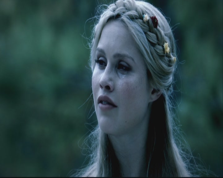 VampireDiariesWorld-dot-org-S3-TheOriginalVampireTheBeginning1026.jpg