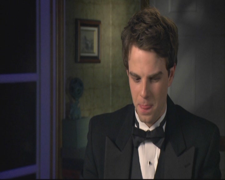 VampireDiariesWorld-dot-org-S3-TheOriginalVampireTheBeginning1039.jpg