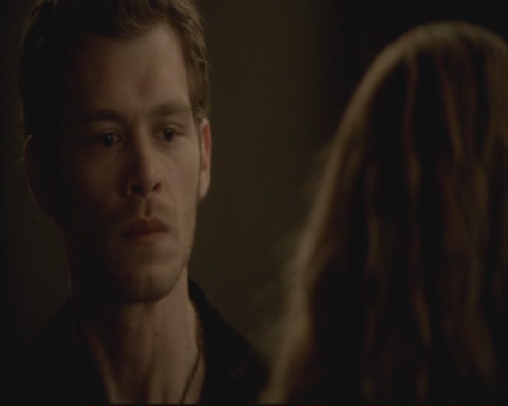VampireDiariesWorld-dot-org-S3-TheOriginalVampireTheBeginning1044.jpg