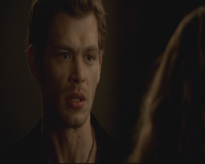 VampireDiariesWorld-dot-org-S3-TheOriginalVampireTheBeginning1049.jpg