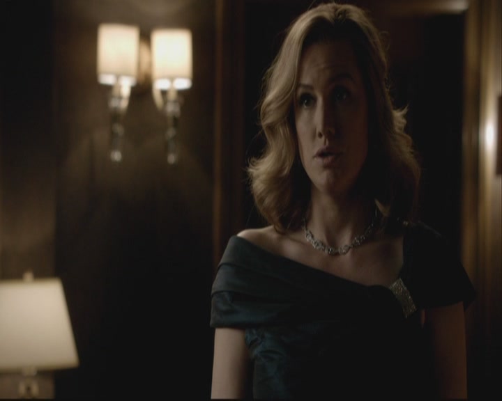 VampireDiariesWorld-dot-org-S3-TheOriginalVampireTheBeginning1087.jpg
