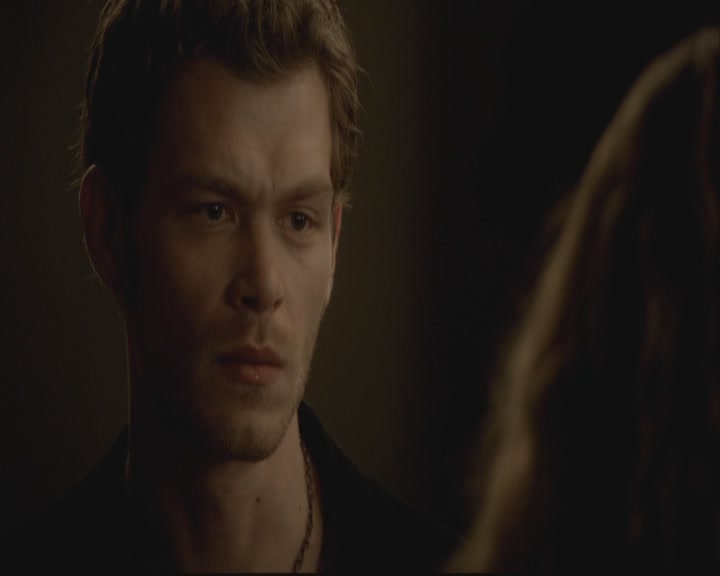 VampireDiariesWorld-dot-org-S3-TheOriginalVampireTheBeginning1116.jpg