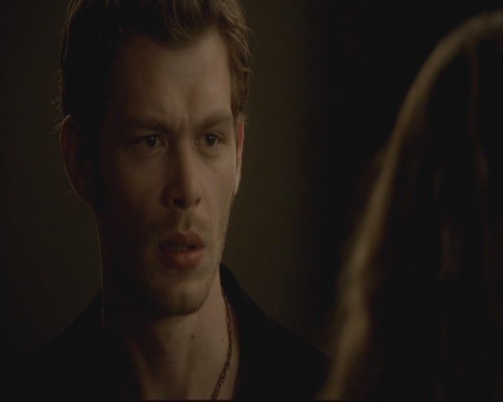 VampireDiariesWorld-dot-org-S3-TheOriginalVampireTheBeginning1123.jpg