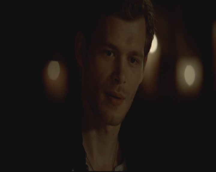 VampireDiariesWorld-dot-org-S3-TheOriginalVampireTheBeginning1185.jpg