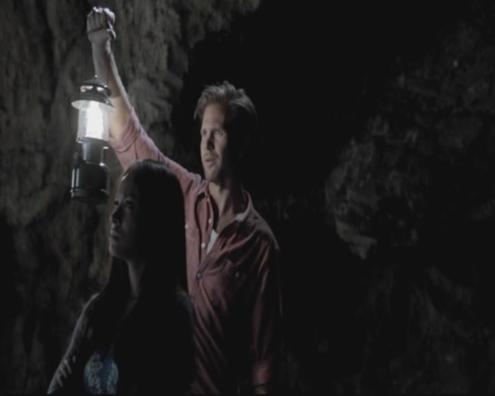 VampireDiariesWorld-dot-org-DeletedScenes-3x08OrdinaryPeople0002.jpg