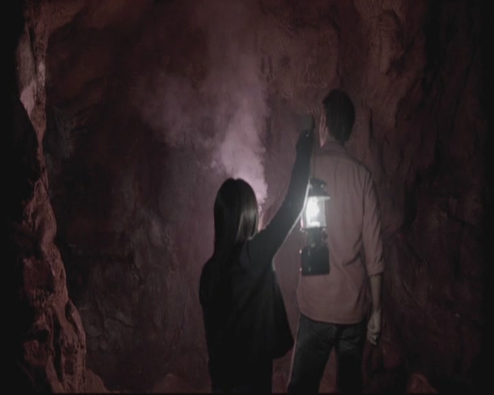 VampireDiariesWorld-dot-org-DeletedScenes-3x08OrdinaryPeople0018.jpg