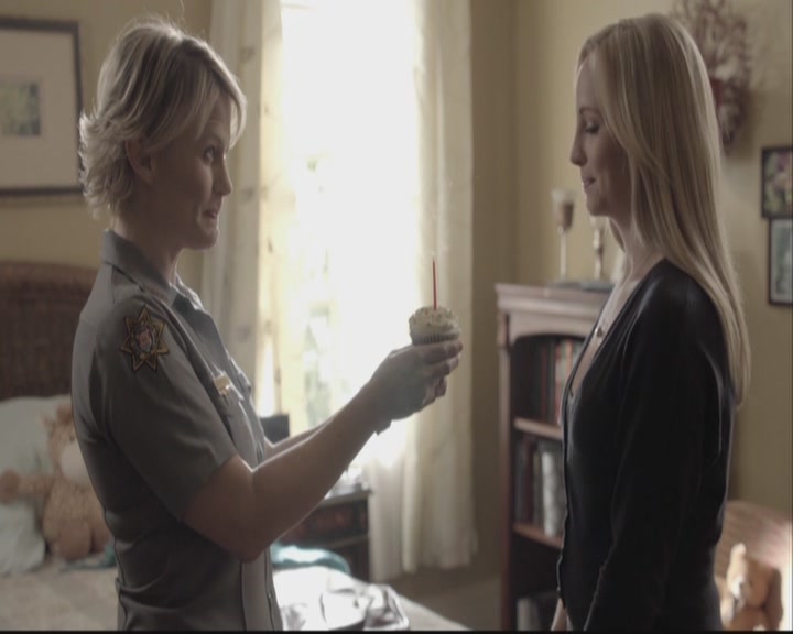 VampireDiariesWorld-dot-org-DeletedScenes-3x11OurTown0021.jpg