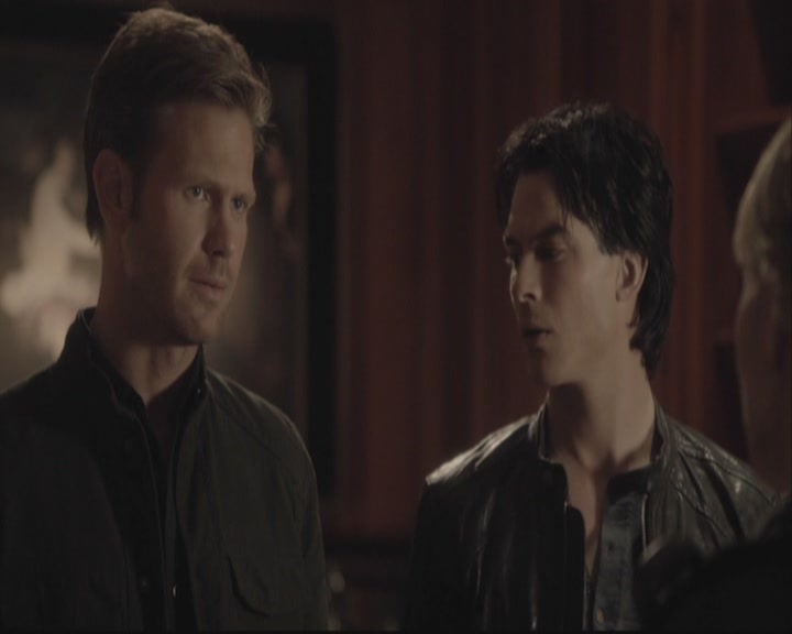 VampireDiariesWorld-dot-org-DeletedScenes-3x11OurTown0081.jpg