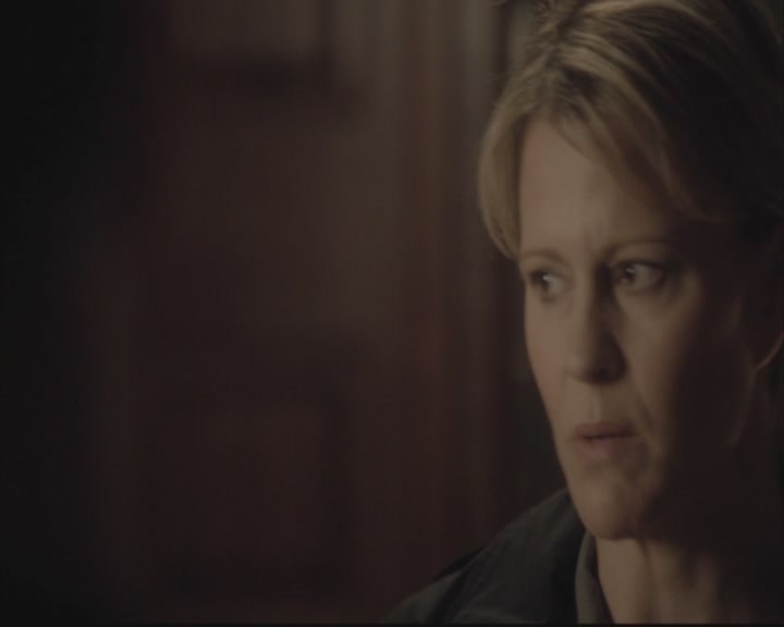 VampireDiariesWorld-dot-org-DeletedScenes-3x11OurTown0086.jpg