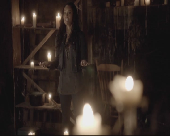 VampireDiariesWorld-dot-org-DeletedScenes-3x11OurTown0103.jpg