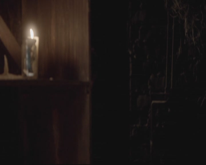 VampireDiariesWorld-dot-org-DeletedScenes-3x11OurTown0105.jpg
