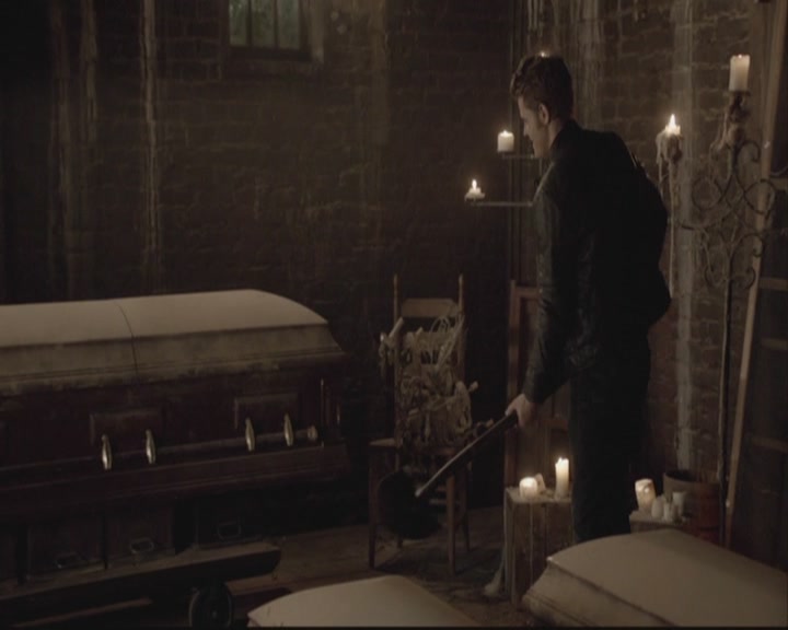 VampireDiariesWorld-dot-org-DeletedScenes-3x11OurTown0109.jpg