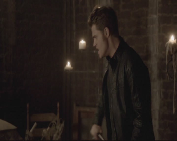 VampireDiariesWorld-dot-org-DeletedScenes-3x11OurTown0114.jpg