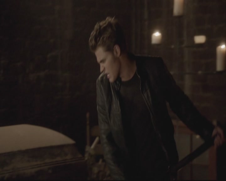 VampireDiariesWorld-dot-org-DeletedScenes-3x11OurTown0115.jpg