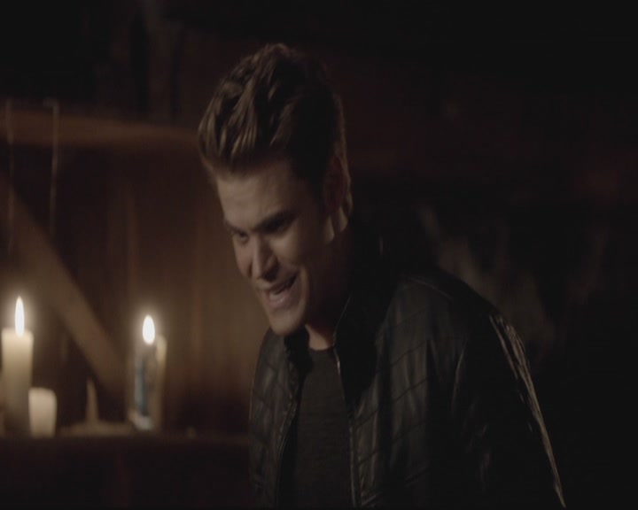 VampireDiariesWorld-dot-org-DeletedScenes-3x11OurTown0123.jpg