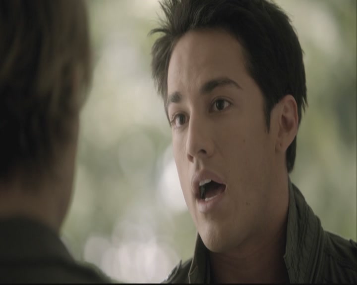 VampireDiariesWorld-dot-org-DeletedScenes-3x11OurTown0148.jpg