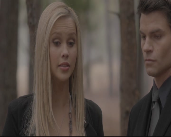 VampireDiariesWorld-dot-org-DeletedScenes-3x15AllMyChildren0006.jpg