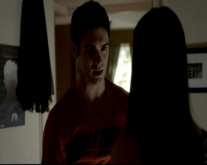 VampireDiariesWorld-dot-org_4x01GrowingPains0204.jpg