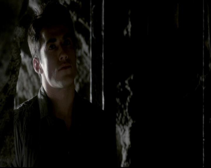VampireDiariesWorld-dot-org_4x01GrowingPains0243.jpg
