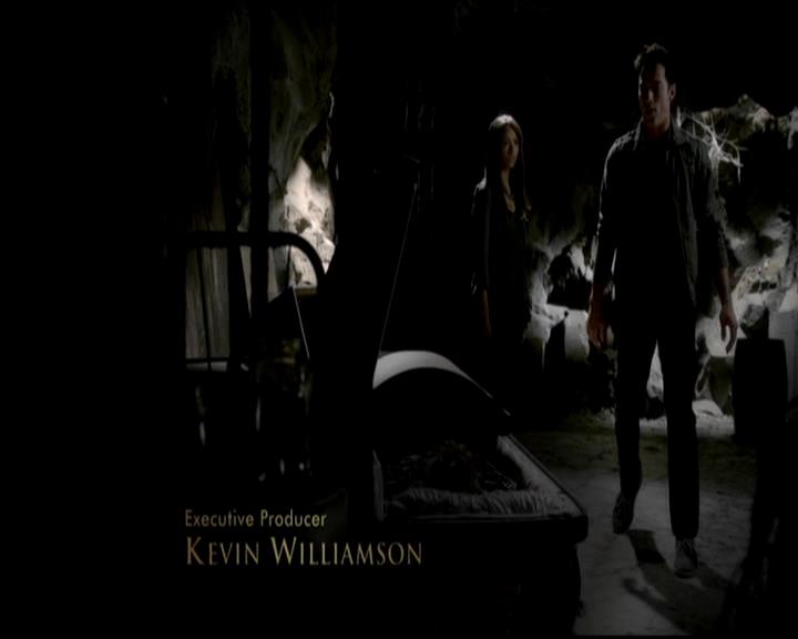 VampireDiariesWorld-dot-org_4x01GrowingPains0250.jpg