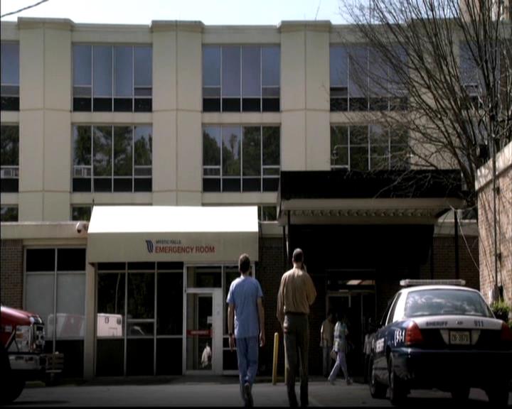VampireDiariesWorld-dot-org_4x01GrowingPains0289.jpg