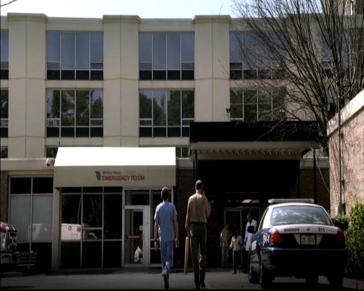 VampireDiariesWorld-dot-org_4x01GrowingPains0290.jpg