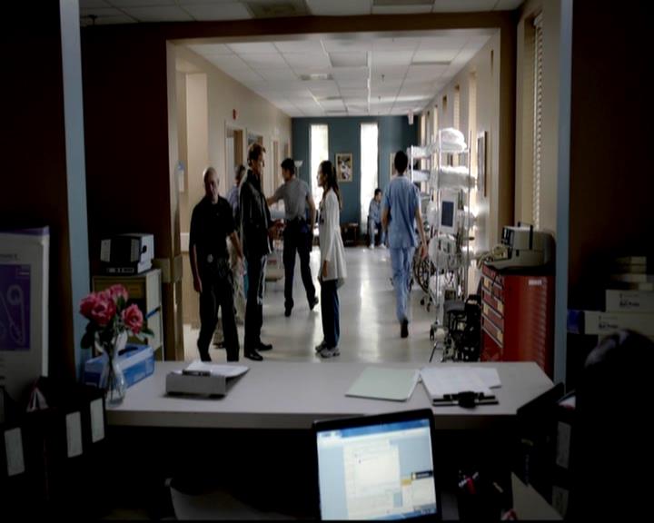 VampireDiariesWorld-dot-org_4x01GrowingPains0305.jpg