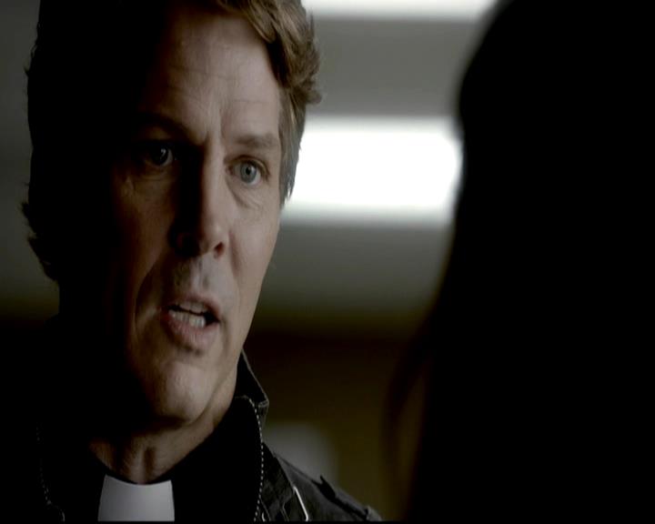 VampireDiariesWorld-dot-org_4x01GrowingPains0315.jpg