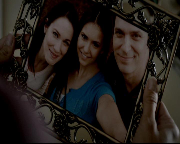 VampireDiariesWorld-dot-org_4x01GrowingPains0704.jpg