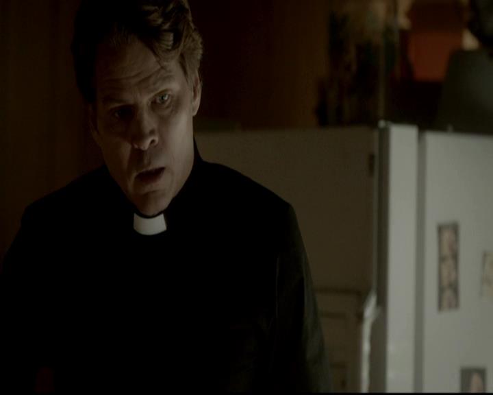 VampireDiariesWorld-dot-org_4x01GrowingPains0899.jpg VampireDiariesWorld-dot-org_4x01GrowingPains0899.jpg